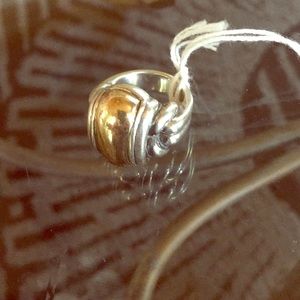 Jewelry - Women’s ring Jewelry - Women’s ring